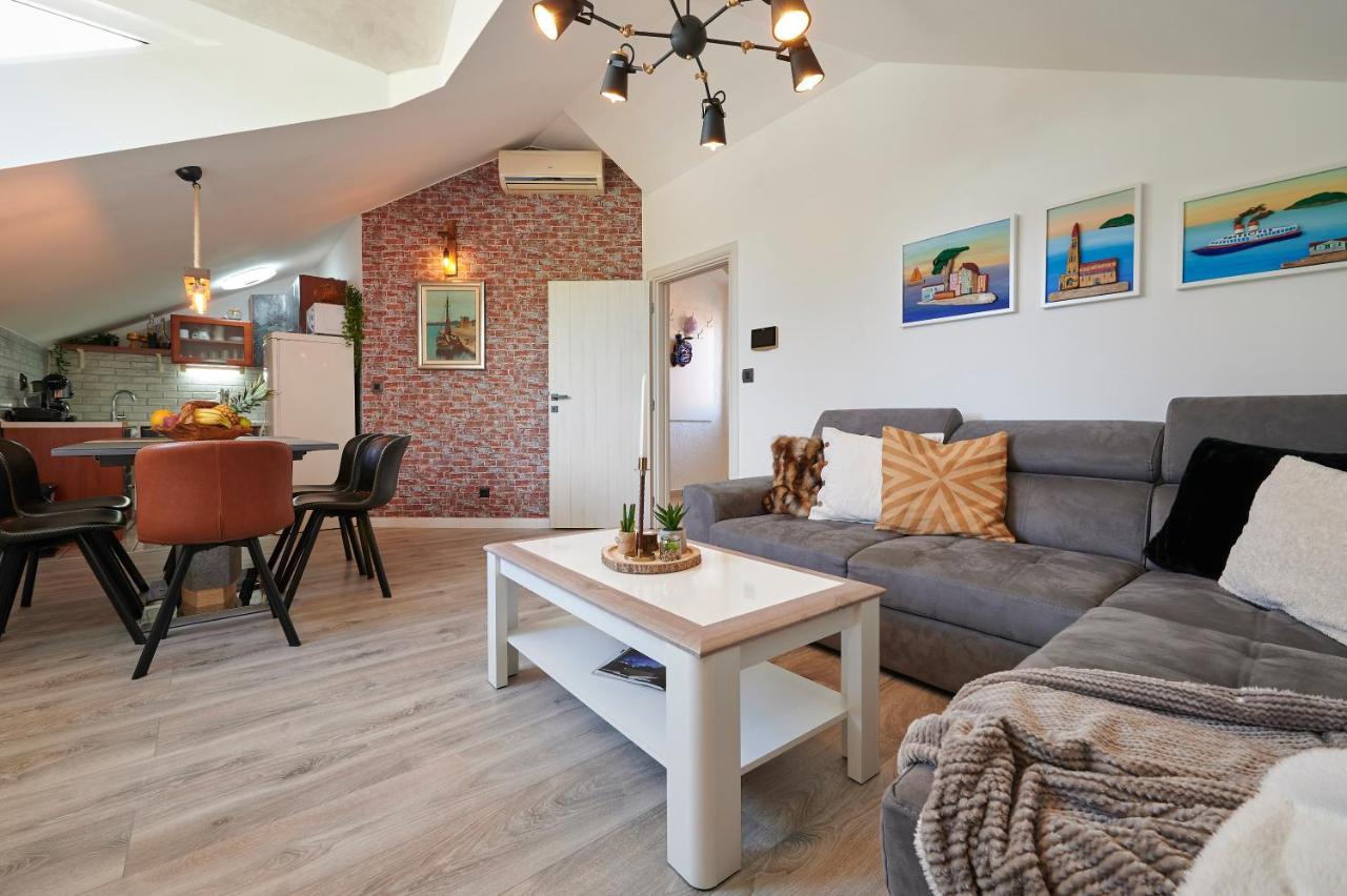 Apartment Ana-Marija Trogir Eksteriør bilde