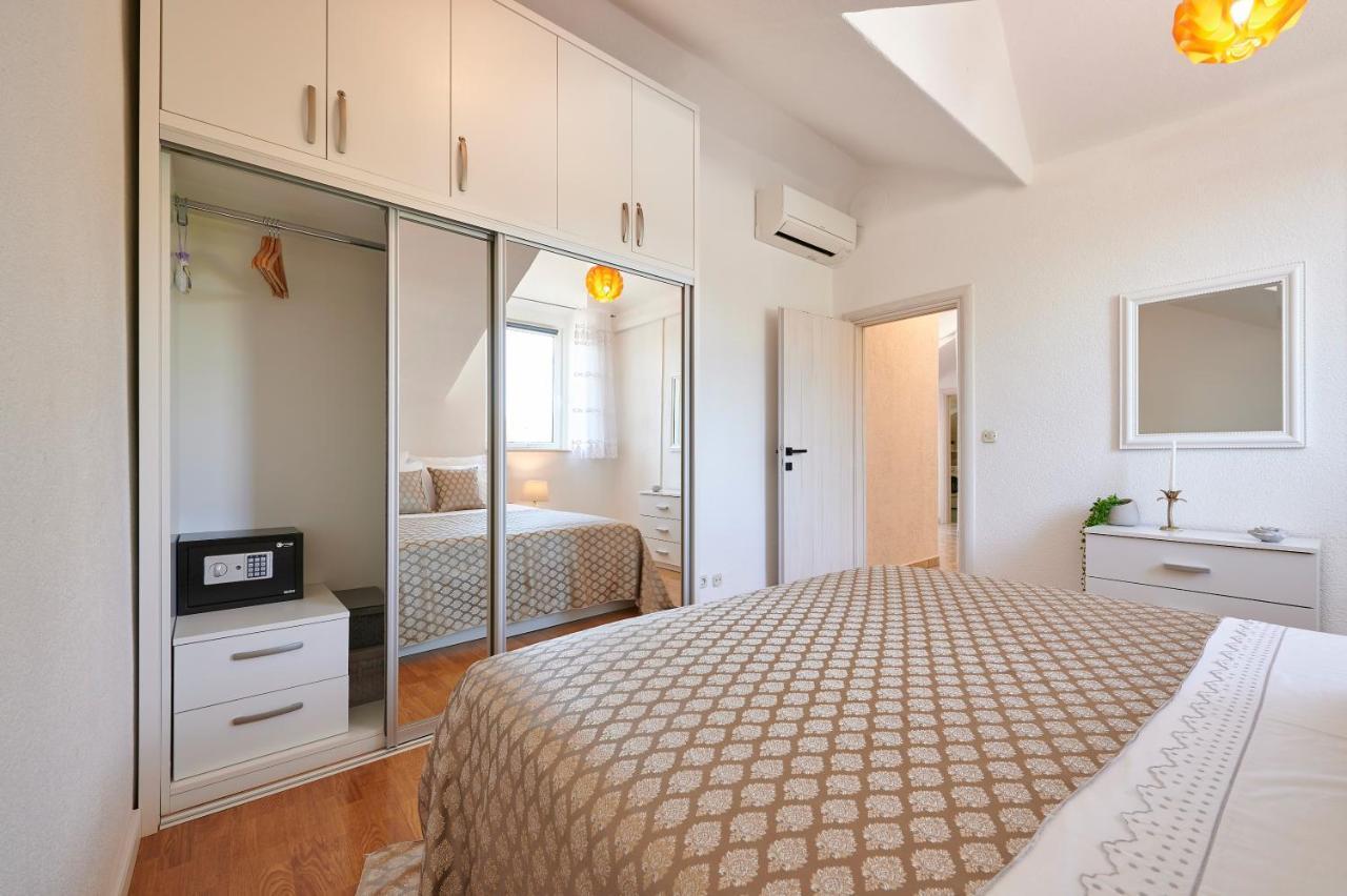 Apartment Ana-Marija Trogir Eksteriør bilde