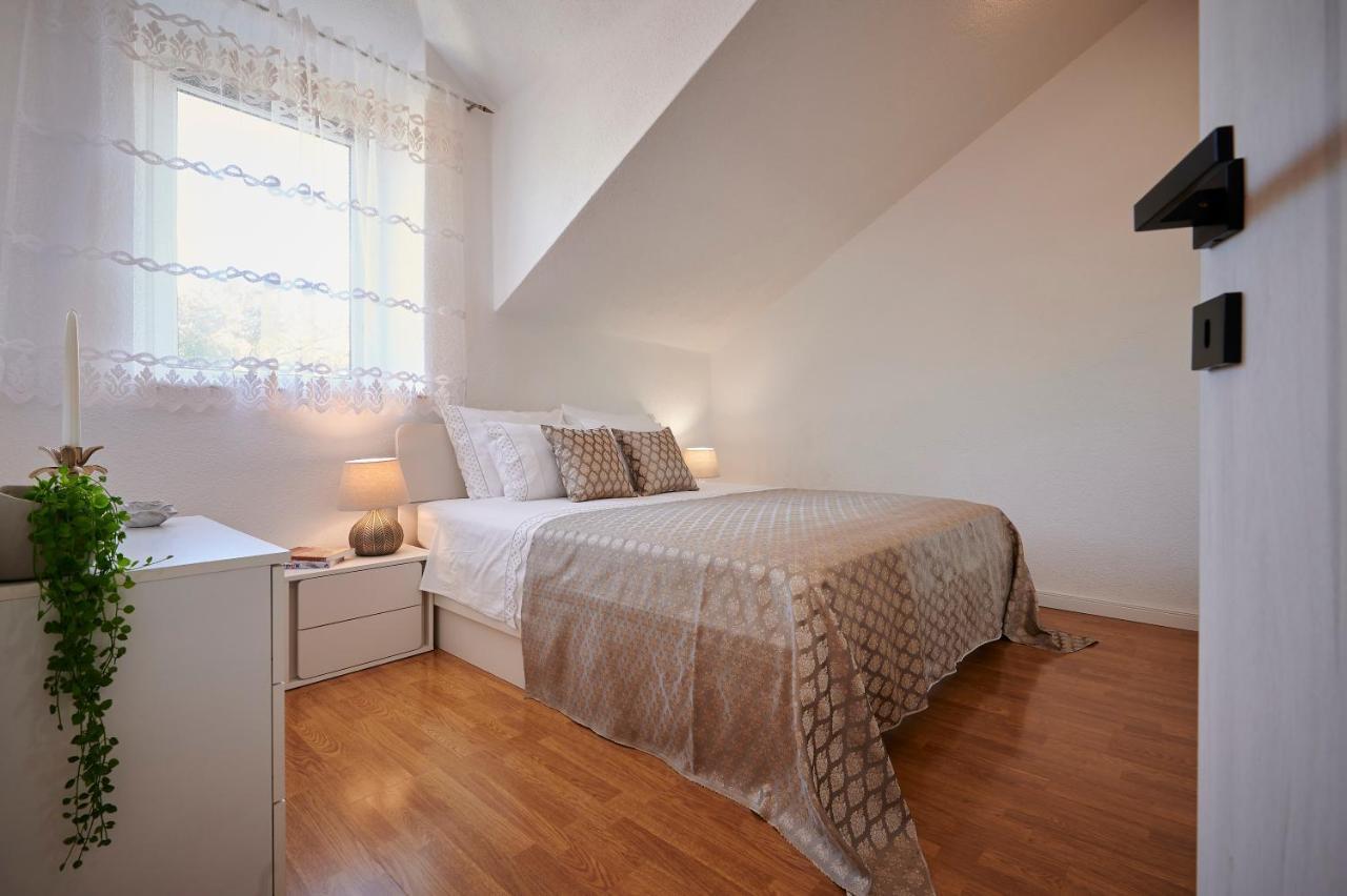 Apartment Ana-Marija Trogir Eksteriør bilde