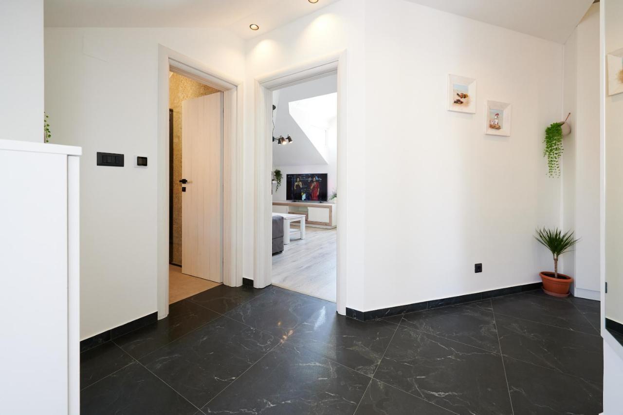 Apartment Ana-Marija Trogir Eksteriør bilde